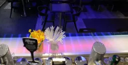 Le Bar