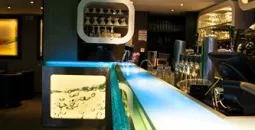Le Bar